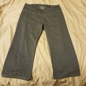 Capri workout pants